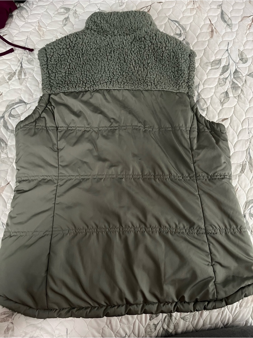 Free Country Vest in Green - Picture 2 of 2